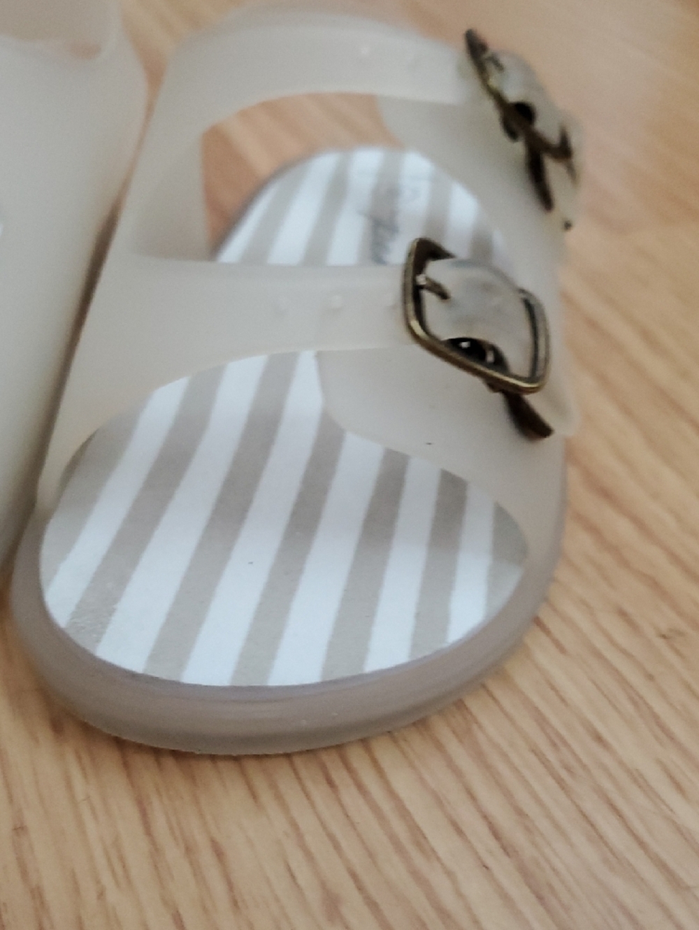 Pehr Kids Translucent White Jelly Buckle Sandals Unisex Size 8 - Picture 6 of 14